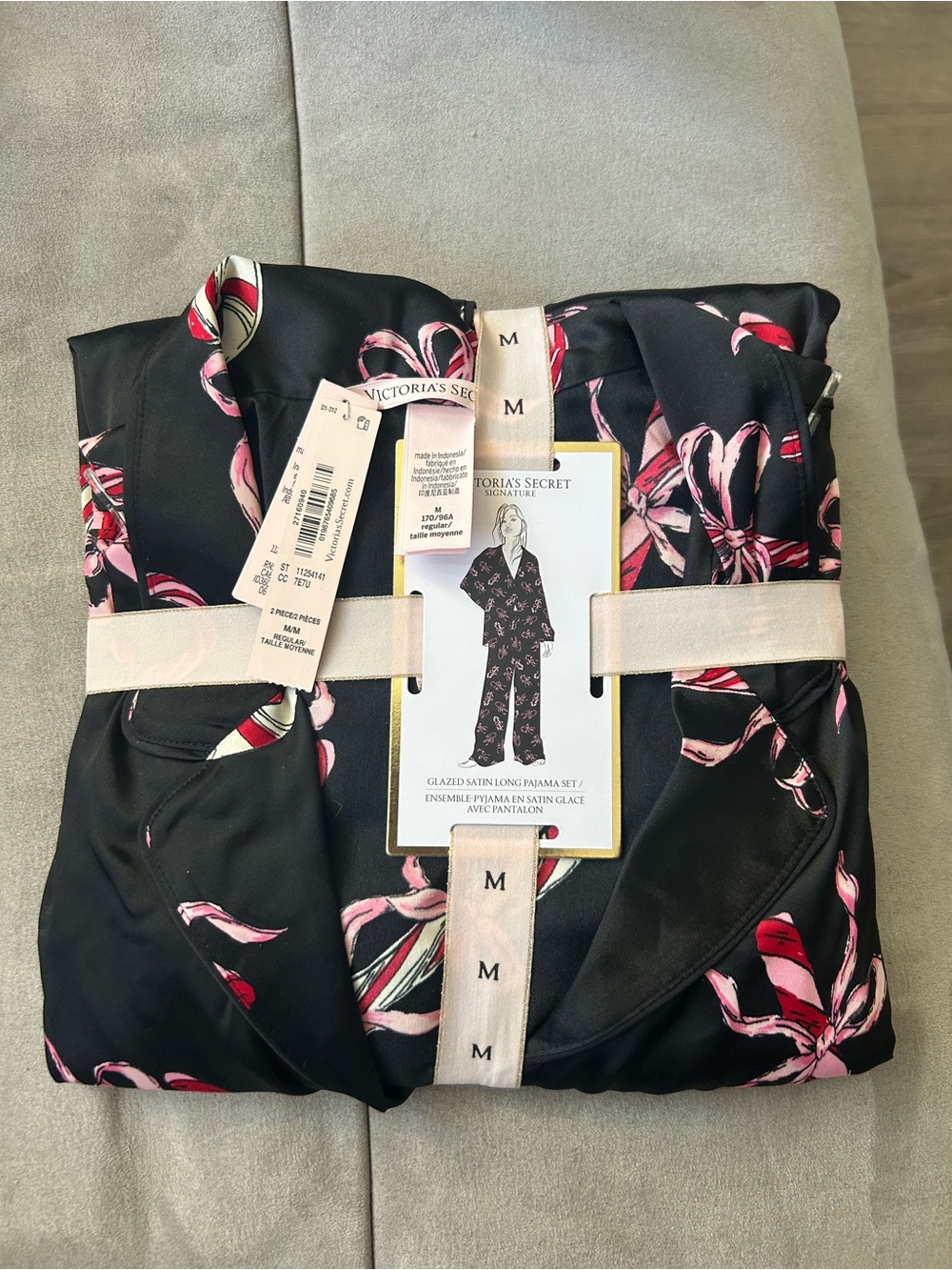 Victoria's Secret signature Satin Pajama Set